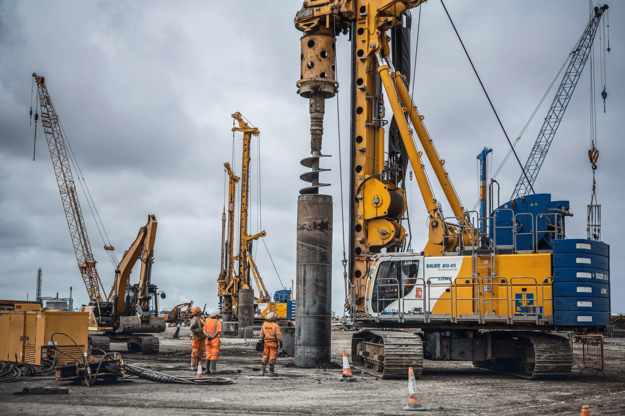 bauer-maschinen-drilling-rig